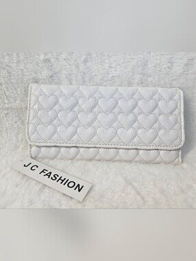 NWT Y2K Inspired white heart wallet